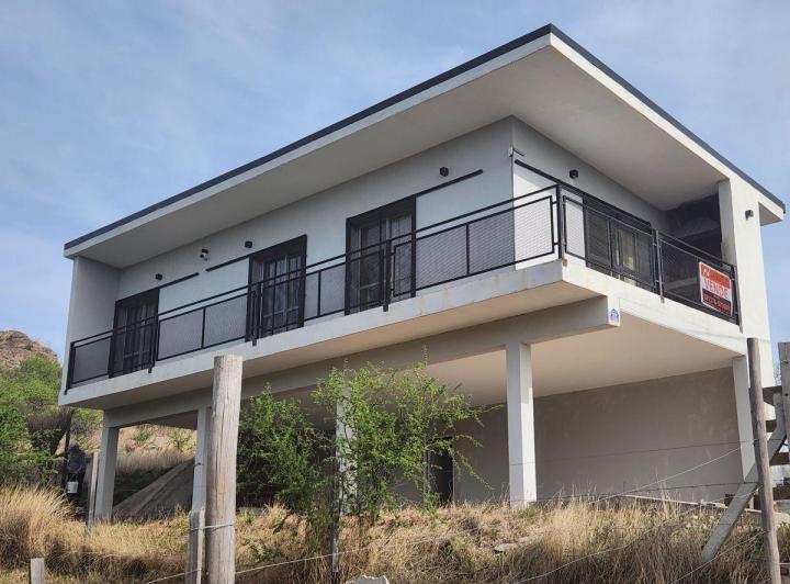 Casa · 60m² · 4 Ambientes · 1 Cochera