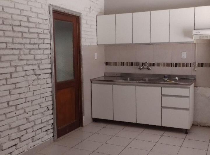 Casa · 288m² · 8 Ambientes · 1 Cochera