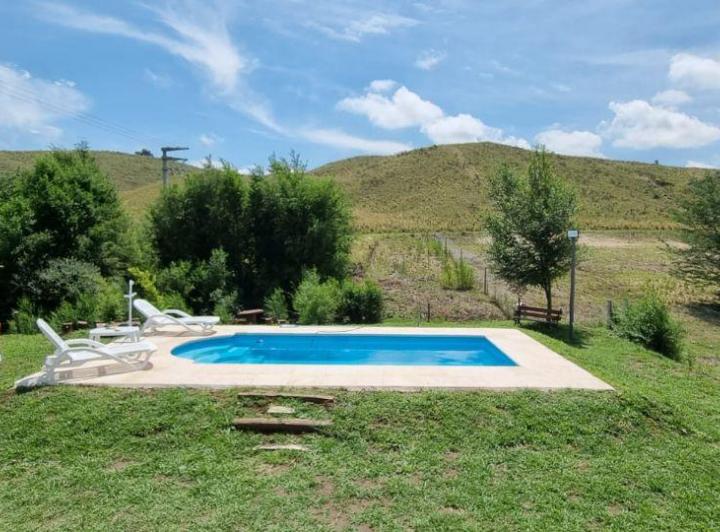 Casa · 100m² · 3 Ambientes · 2 Cocheras