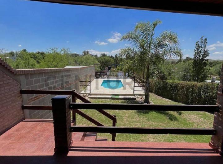 Casa · 150m² · 5 Ambientes · 2 Cocheras