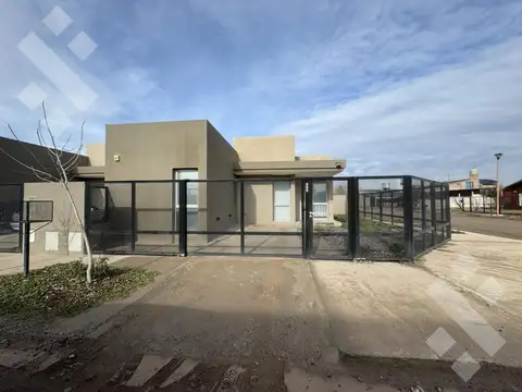 Casa en Venta en General Fernández Oro, General Roca