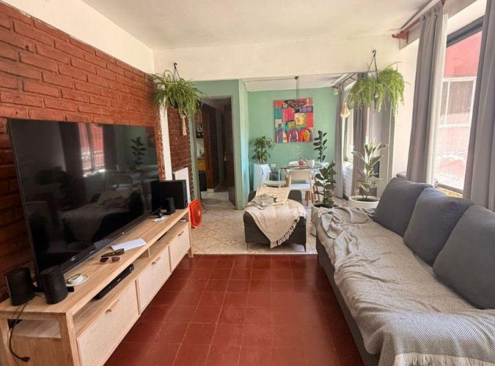 Casa · 187m² · 10 Ambientes · 1 Cochera