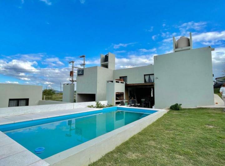 Casa · 73m² · 3 Ambientes · 1 Cochera