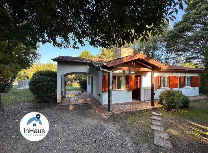 Casa · 100m² · 4 Ambientes · 1 Cochera