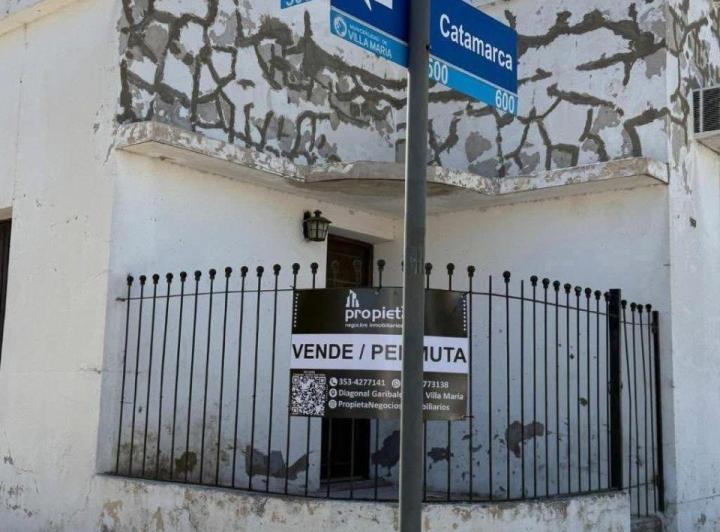 Casa · 96m² · 1 Ambiente · 1 Cochera