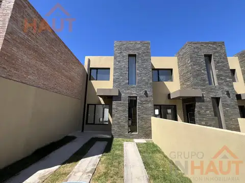 PH en Venta en Centenario, Confluencia