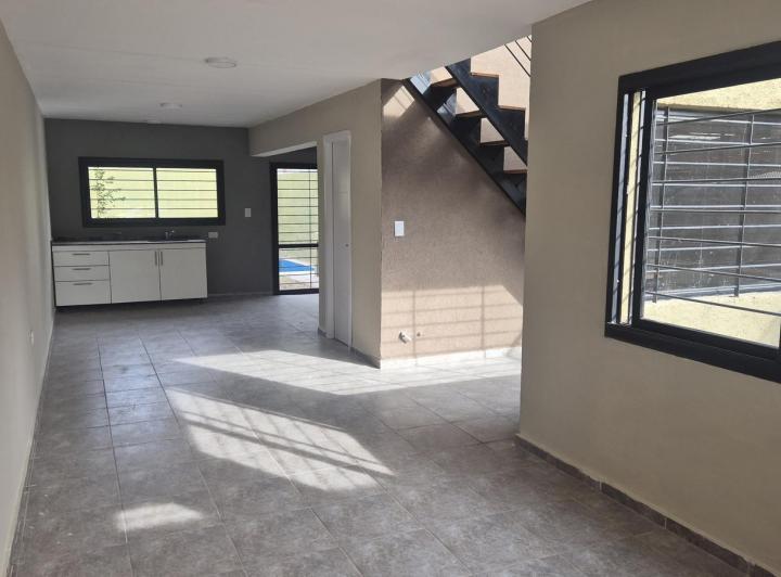 Casa · 134m² · 5 Ambientes · 2 Cocheras