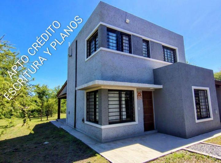 Casa · 160m² · 4 Ambientes · 2 Cocheras