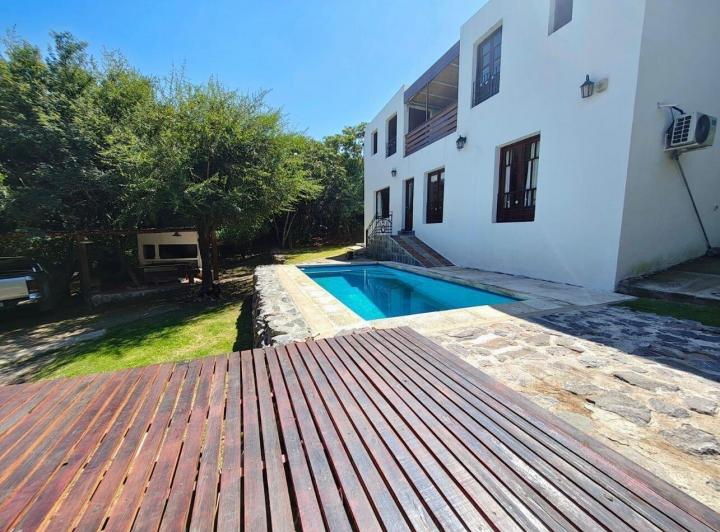Casa · 64m² · 3 Ambientes · 1 Cochera
