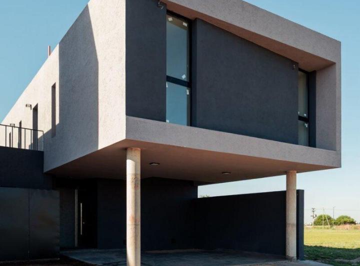 Casa · 227m² · 6 Ambientes · 2 Cocheras