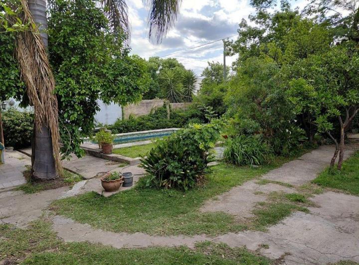 Casa · 203m² · 6 Ambientes · 1 Cochera