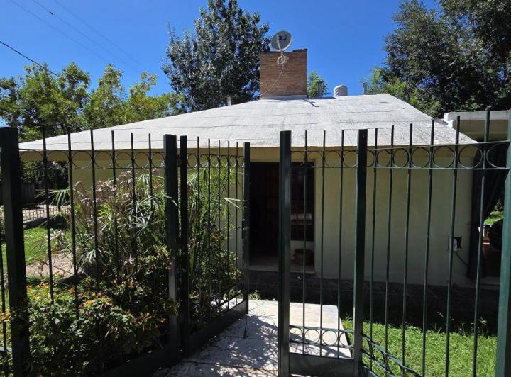 Casa · 102m² · 3 Ambientes · 1 Cochera