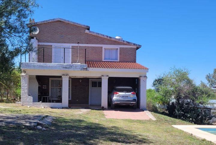 Casa · 167m² · 9 Ambientes · 1 Cochera