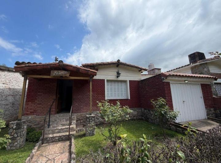 Casa · 95m² · 4 Ambientes · 1 Cochera