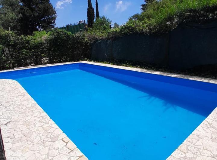 Casa · 450m² · 4 Ambientes