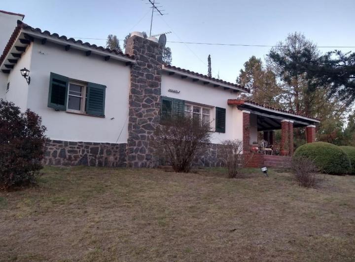 Casa · 388m² · 4 Dormitorios