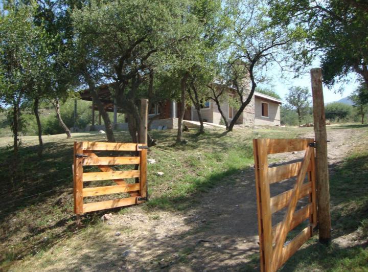 Casa · 218m² · 2 Dormitorios · 1 Cochera