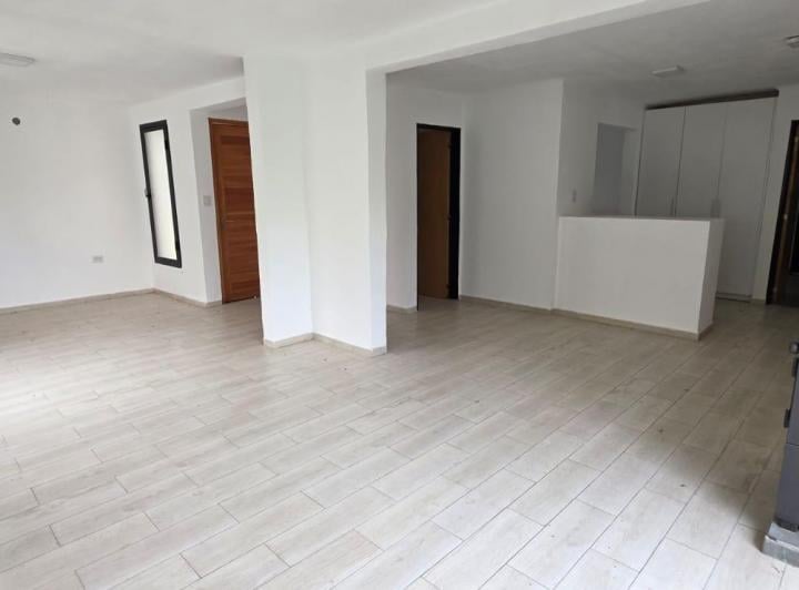 Casa · 150m² · 5 Ambientes