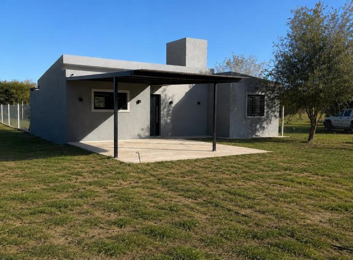 Casa · 70m² · 3 Ambientes · 1 Cochera