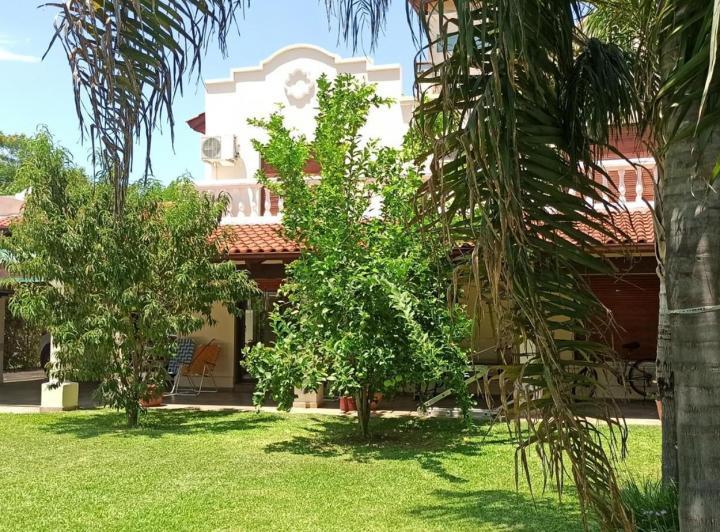 Casa · 364m² · 5 Ambientes · 6 Cocheras
