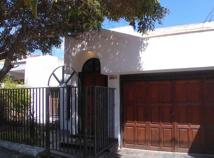 Casa · 137m² · 3 Dormitorios · 1 Cochera