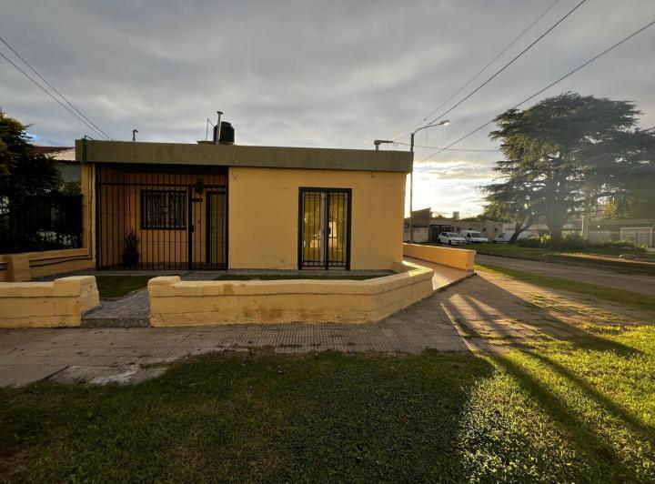 Casa · 110m² · 4 Ambientes · 1 Cochera
