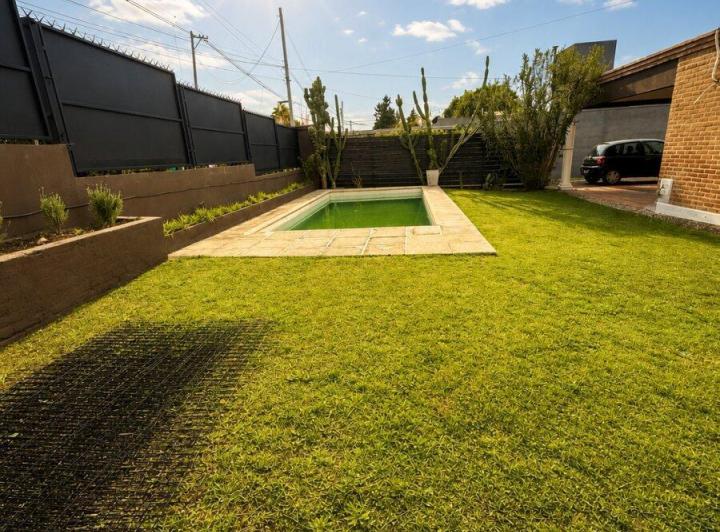 Casa · 120m² · 5 Ambientes