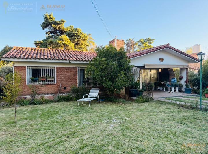 Casa · 125m² · 4 Ambientes · 1 Cochera