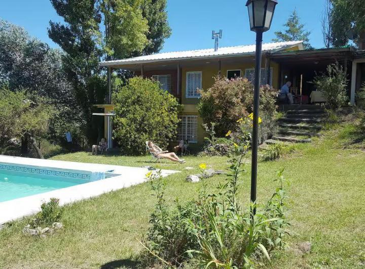 Casa · 200m² · 4 Ambientes · 1 Cochera