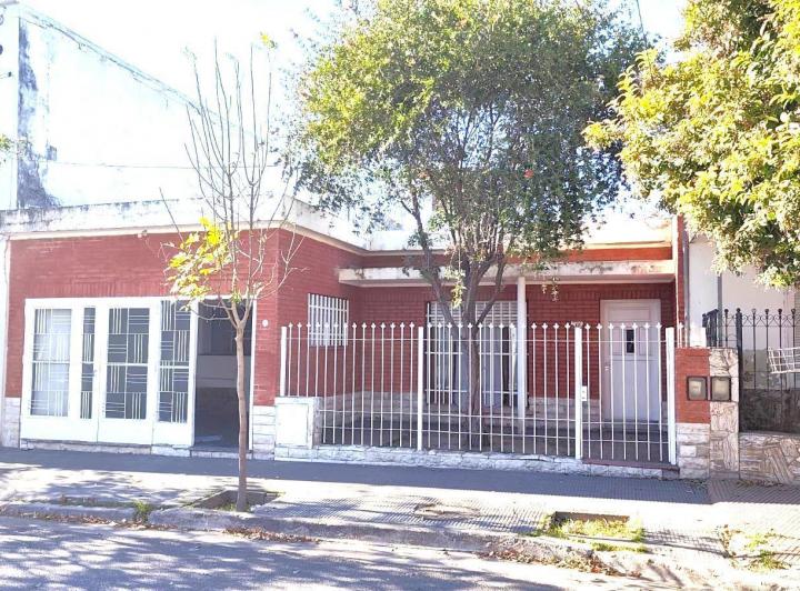 Casa · 146m² · 5 Ambientes · 1 Cochera