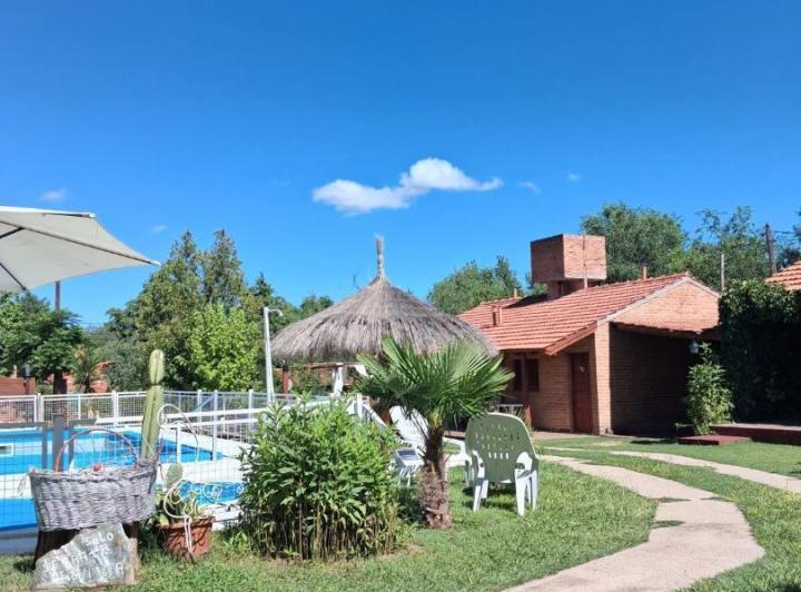 Casa · 409m² · 6 Ambientes · 5 Cocheras