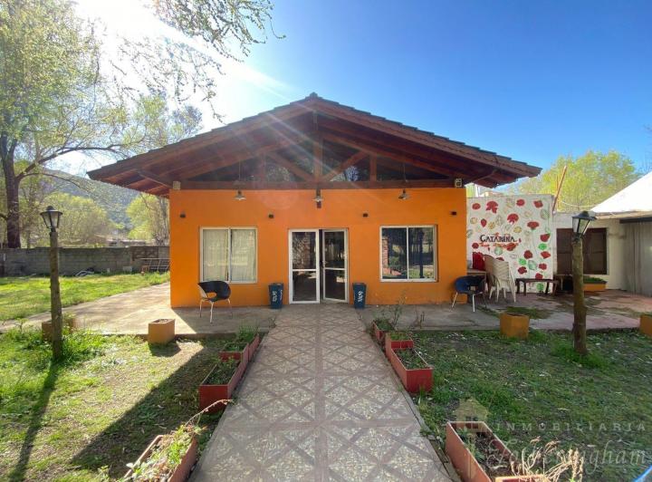 Casa · 718m² · 10 Ambientes · 1 Cochera