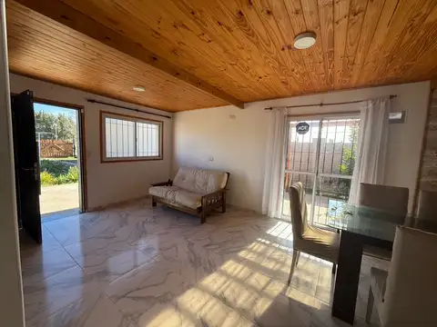 Casa en Alquiler en Roldan, San Lorenzo