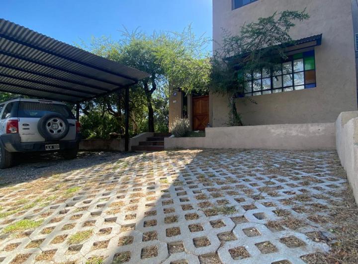 Casa · 153m² · 3 Ambientes · 2 Cocheras