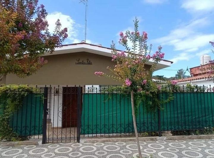Casa · 117m² · 6 Ambientes · 2 Cocheras