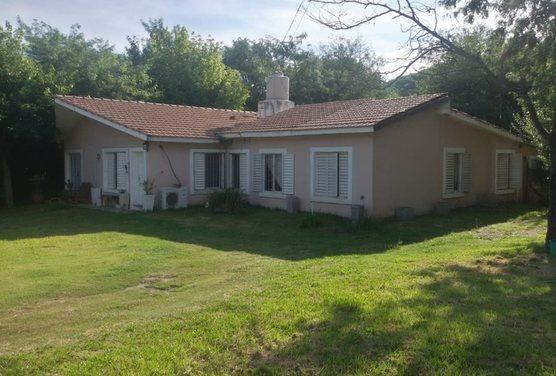 Casa · 226m² · 2 Dormitorios · 1 Cochera