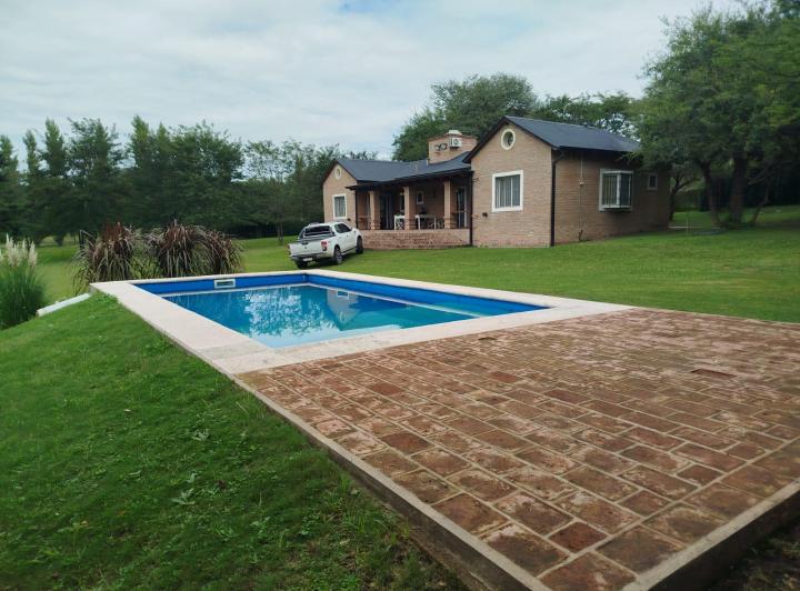 Casa · 260m² · 6 Ambientes
