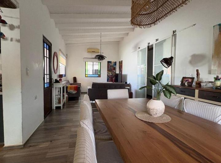 Casa · 170m² · 5 Ambientes · 2 Cocheras