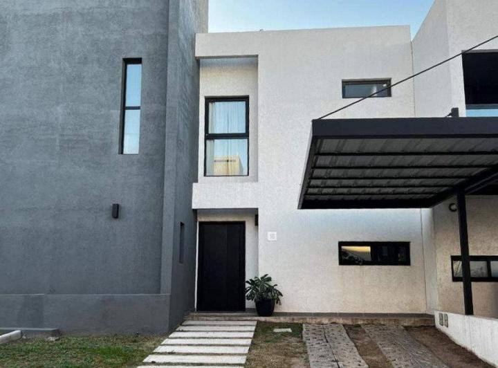 Casa · 98m²