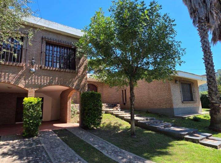 Casa · 178m² · 5 Ambientes
