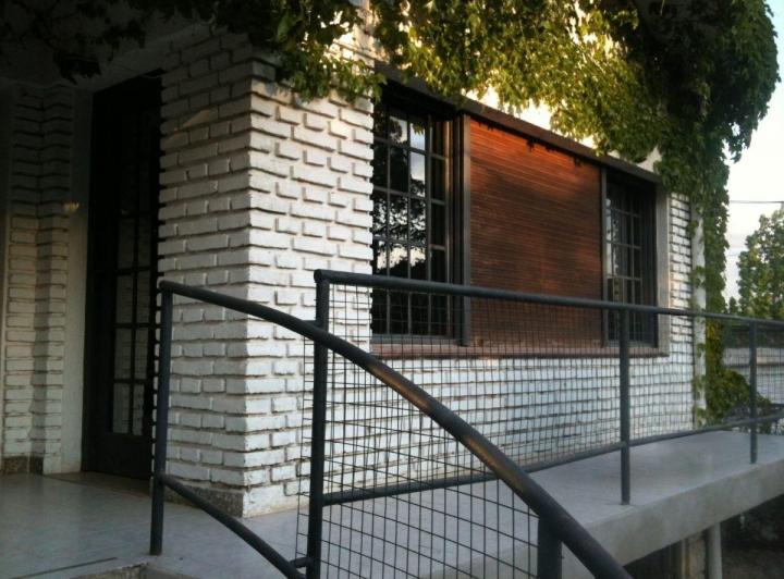 Casa · 225m² · 10 Ambientes · 1 Cochera