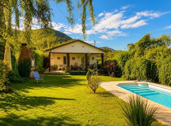 Casa · 73m² · 4 Ambientes · 2 Cocheras