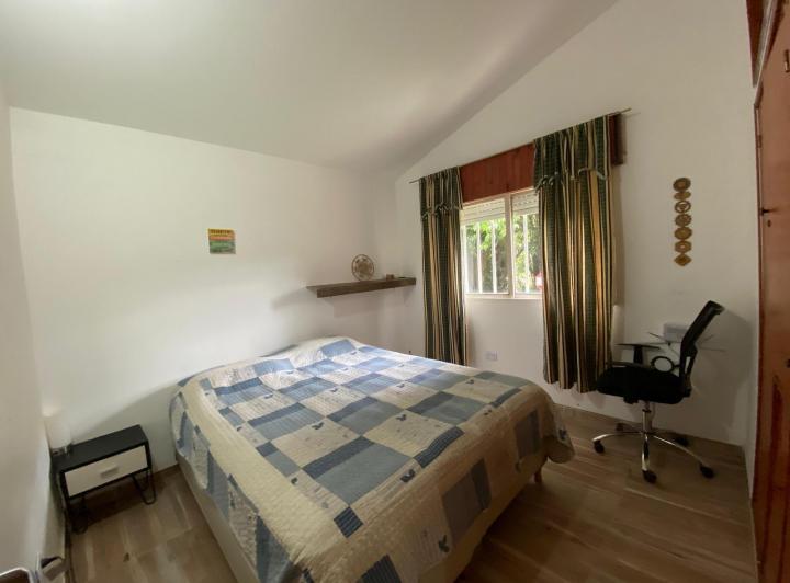 Casa · 77m² · 4 Ambientes · 1 Cochera