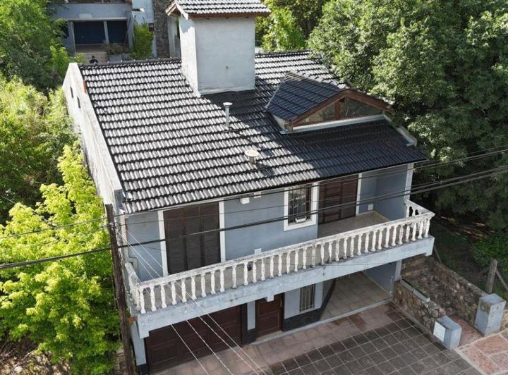 Casa · 209m² · 4 Ambientes · 1 Cochera