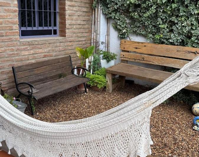 Casa · 180m² · 6 Ambientes · 3 Cocheras
