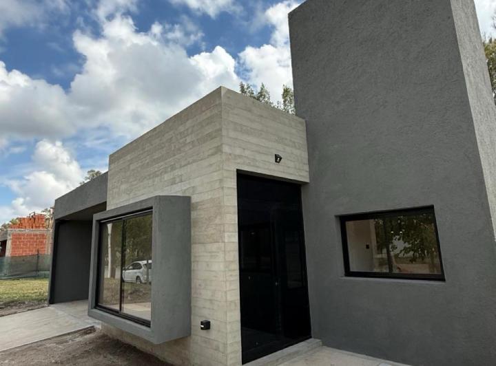 Casa · 189m² · 5 Ambientes · 2 Cocheras