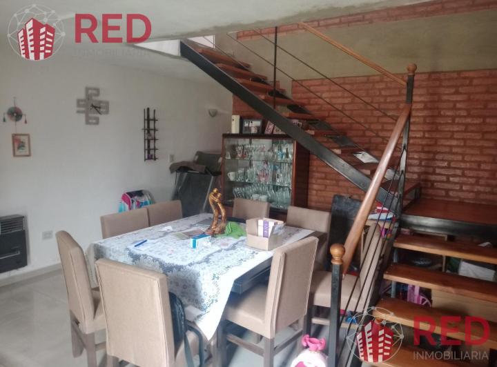 Casa · 90m² · 5 Ambientes · 2 Cocheras