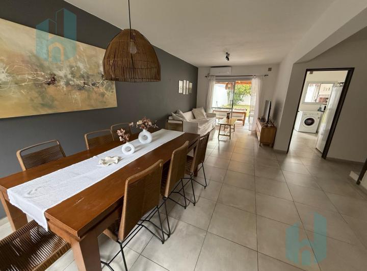 Casa · 150m² · 6 Ambientes