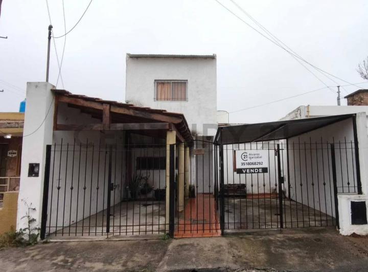 Casa · 128m² · 4 Ambientes · 2 Cocheras