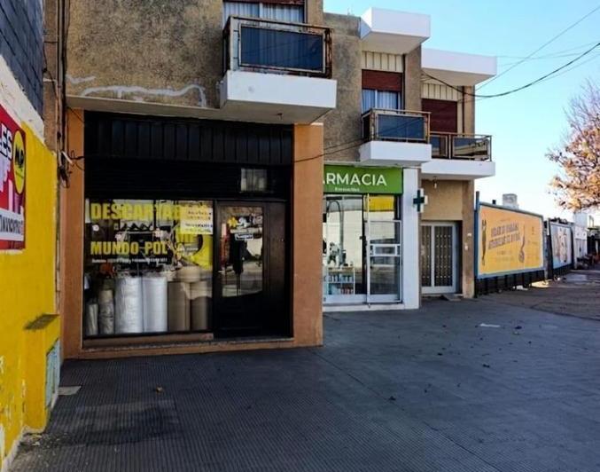 Casa · 450m² · 6 Ambientes · 2 Cocheras
